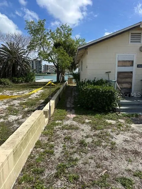 12620 LAGOON LN, Treasure Island, FL 33706