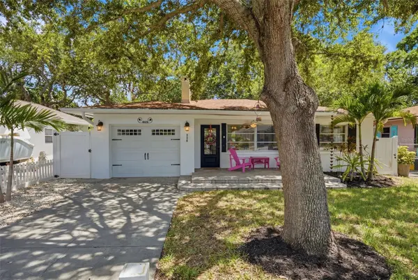 1023 GRANADA ST, Clearwater, FL 33755
