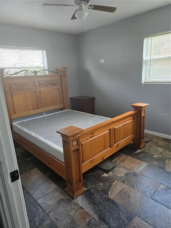 1218 LORIE CIR, Brandon, FL 33510