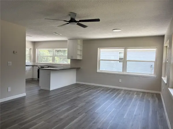 2094 PENN DR, Deland, FL 32724
