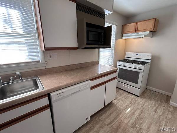 1808 Spencer AVE, Overland, MO 63114