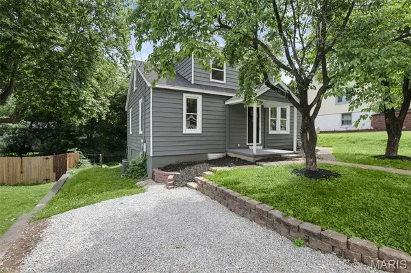 330 Polk ST, Belleville, IL 62220