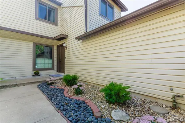 640 Painted Vista DR, Ballwin, MO 63021