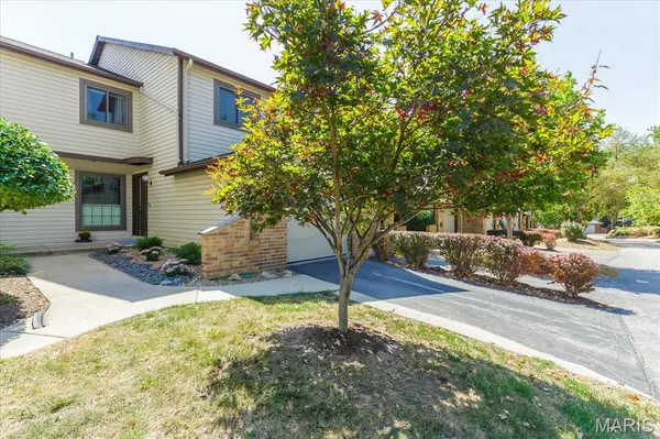 640 Painted Vista DR, Ballwin, MO 63021