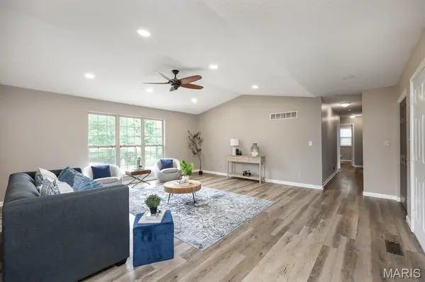 10 Ryan CIR, Lebanon, IL 62254