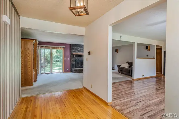 862 College RD, Union, MO 63084