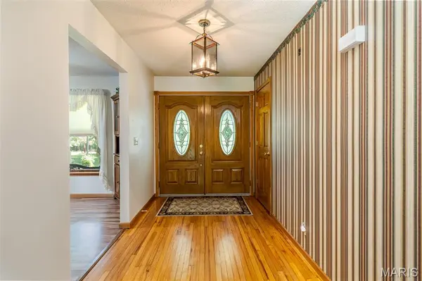 862 College RD, Union, MO 63084