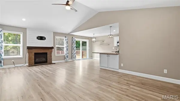 129 Kale CT, St Robert, MO 65584