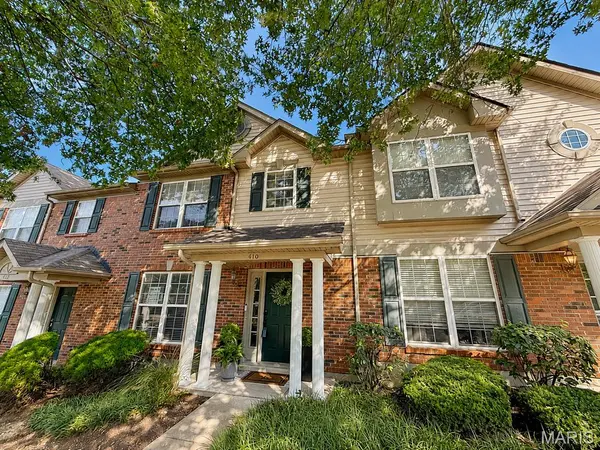 410 Montclair Tower DR, St Charles, MO 63303