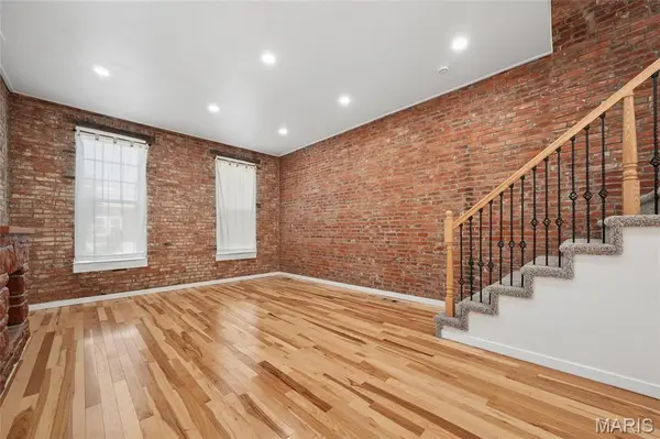 3706 Iowa AVE, St Louis, MO 63118