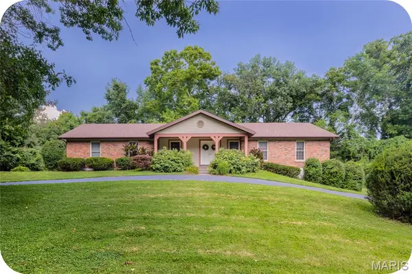 3641 Afshari CIR, Florissant, MO 63034