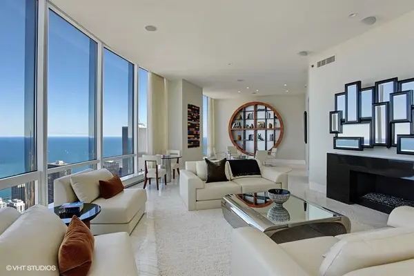 401 N Wabash AVE #86A, Chicago, IL 60611