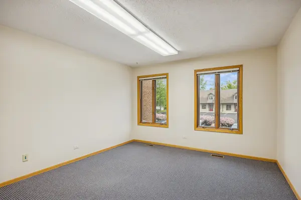 2050 Larkin AVE #200-201, Elgin, IL 60123