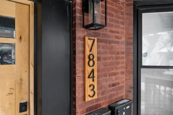 7843 S Marquette AVE, Chicago, IL 60649