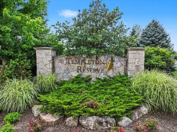 15 TEMPLETON DR, Oak Brook, IL 60523