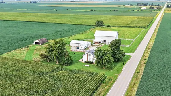 9898 E 1200 North RD, Chenoa, IL 61726