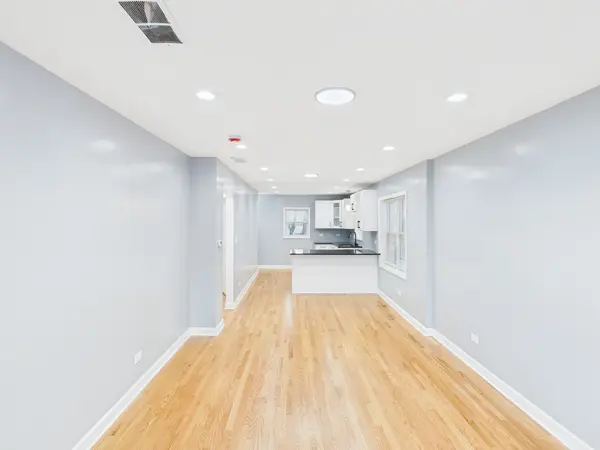 10036 S Saint Lawrence AVE, Chicago, IL 60628