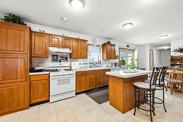 10741 W 141st AVE, Cedar Lake, IN 46303