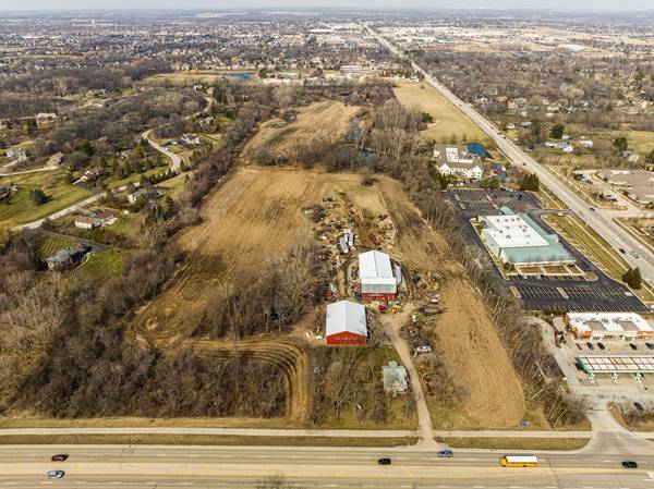 17150 W Washington ST, Gurnee, IL 60031