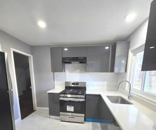 13240 S Saint Lawrence AVE, Chicago, IL 60827