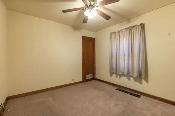 10535 S Peoria ST, Chicago, IL 60643