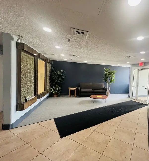 1750 N Marywood AVE #513, Aurora, IL 60505