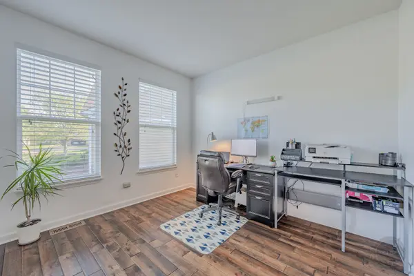 2942 Trillium CT E, Aurora, IL 60506