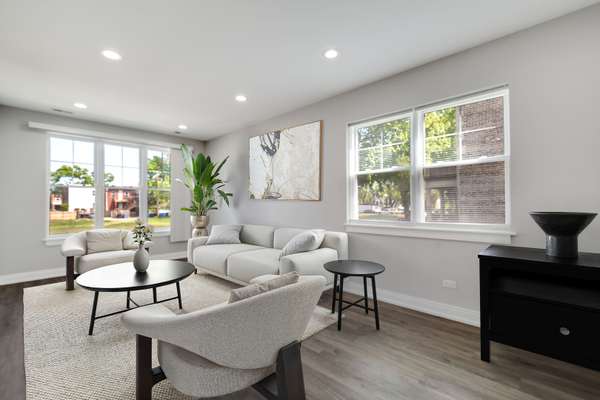 6418 S Champlain AVE, Chicago, IL 60637