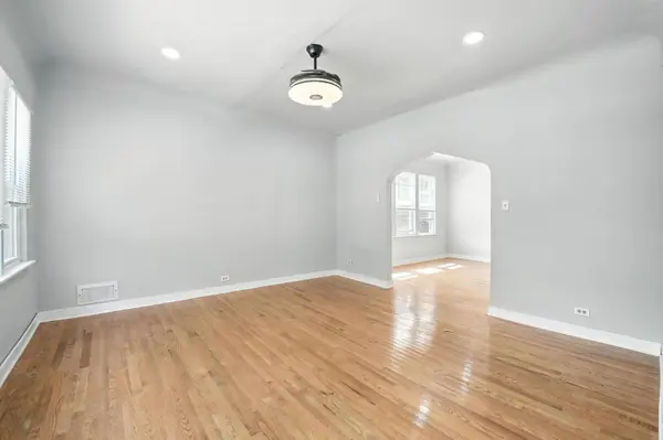 307 E 136th PL, Chicago, IL 60827