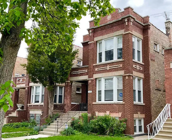 2105 Highland AVE, Berwyn, IL 60402