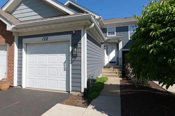 122 Kennebunk CT #122, Glendale Heights, IL 60139