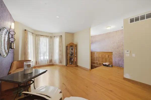 4507 S Prairie AVE, Chicago, IL 60653