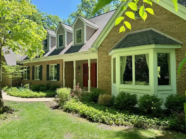 37W305 Crane RD, St. Charles, IL 60175