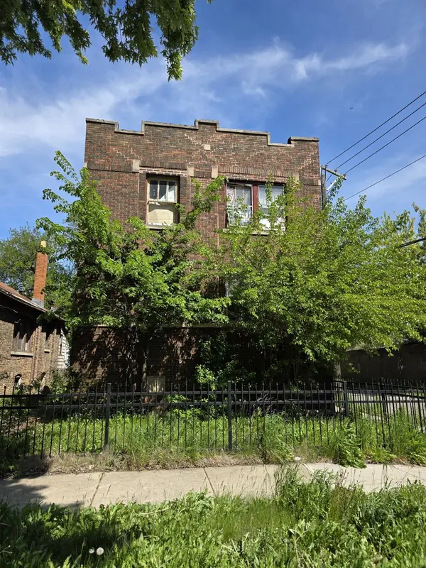 5124 W Kinzie AVE, Chicago, IL 60644