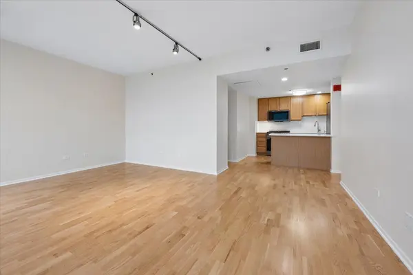 61 W 15th ST #806, Chicago, IL 60605