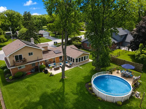 606 Country Club DR, Itasca, IL 60143