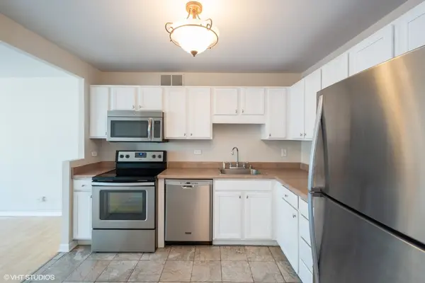 211 E Ohio ST #2207, Chicago, IL 60611