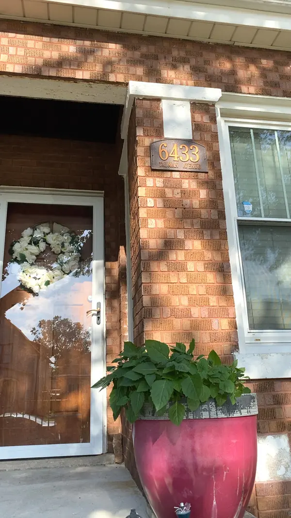 6433 S Talman AVE, Chicago, IL 60629