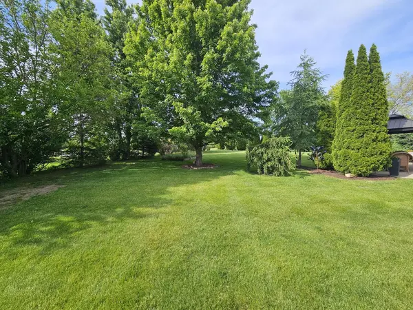 12915 Silver Fox DR, Lemont, IL 60439