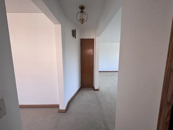 10315 Chaucer ST #2, Westchester, IL 60154
