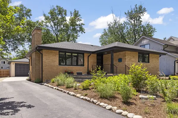 215 8th ST, Downers Grove, IL 60515