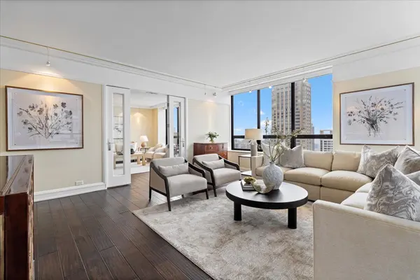 180 E PEARSON ST #4801, Chicago, IL 60611