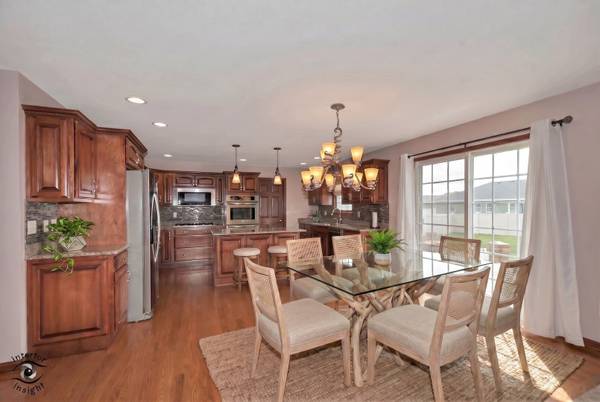 1873 Claire DR, Bourbonnais, IL 60914