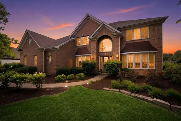 3943 Littlestone CIR, Naperville, IL 60564