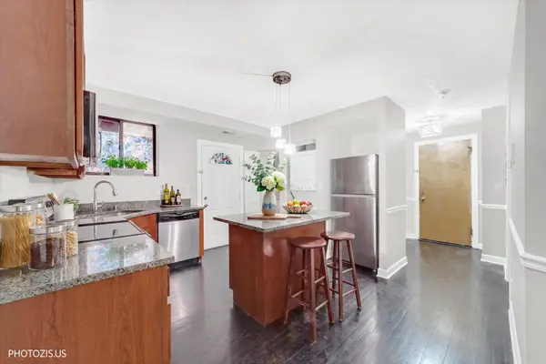 6254 N Bell AVE #T, Chicago, IL 60659