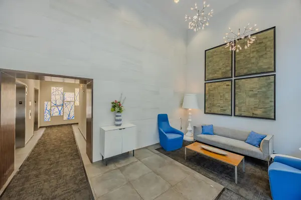 8 E Randolph ST #1803, Chicago, IL 60601