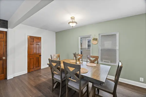 3239 N Osceola AVE, Chicago, IL 60634