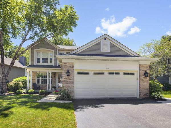 548 Arbor LN, South Elgin, IL 60177
