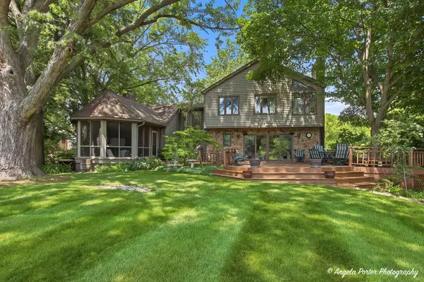 213 River DR, Trout Valley, IL 60013