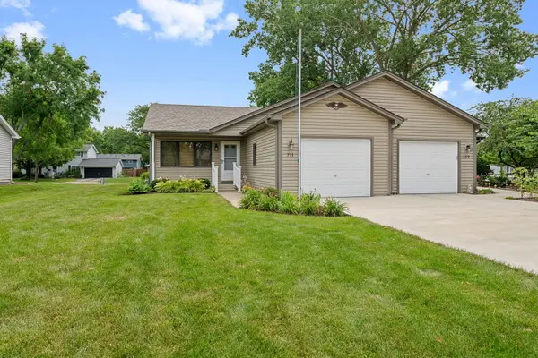 711 Harmony CT, North Aurora, IL 60542